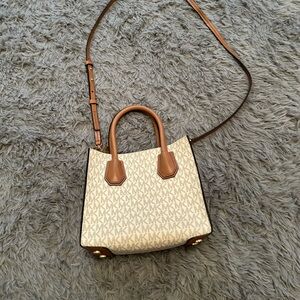 Michael Kors Mercer Bag